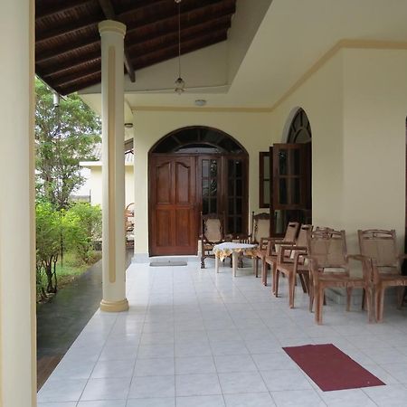 Bolonghes Homestay Negombo Extérieur photo