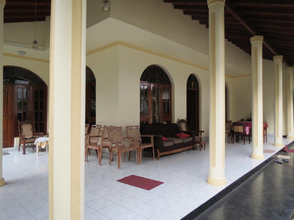 Bolonghes Homestay Negombo Extérieur photo