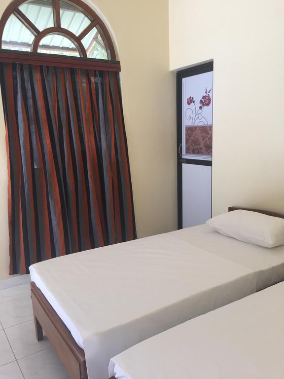 Bolonghes Homestay Negombo Extérieur photo